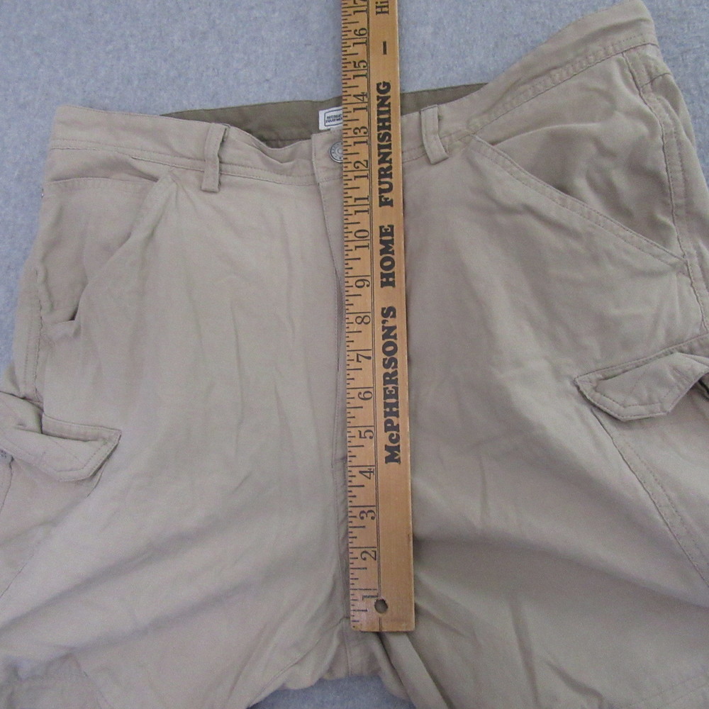 REI Mens Cargo Shorts 36 x 7 Long Beige Hikng Outdoor Pocket‎ Casual - Picture 7 of 9